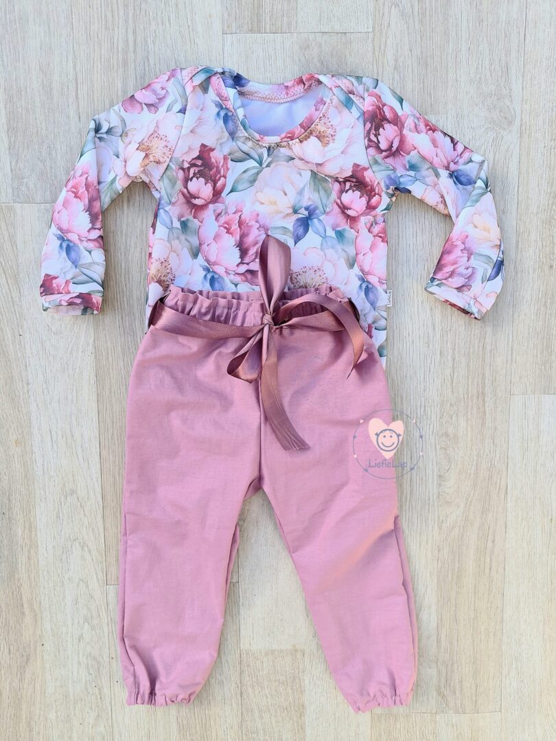 Long or Short Sleeve Vintage Peonies Vest and Mauve pants Set - Image 3