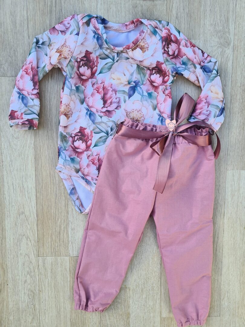 Long or Short Sleeve Vintage Peonies Vest and Mauve pants Set